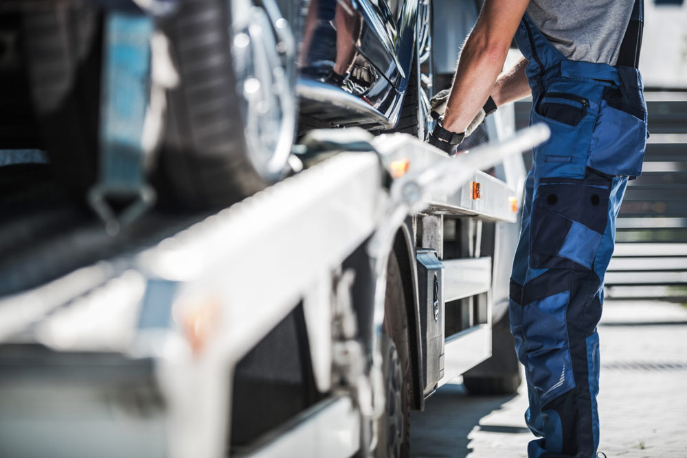 Nous intervenons pour réparer ou  remorquer votre en panne ou accidentés sur la route. Service effectué par des professionnels du dépannage automobile qui assurent  la sécurité des conducteurs en difficulté.